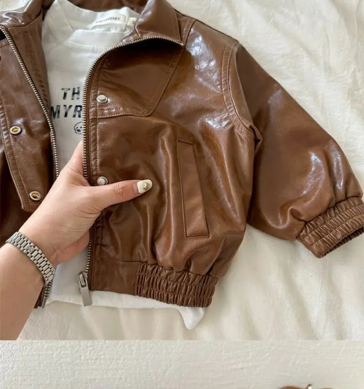 Childrens PU Jacket Spring and Autumn Season Korean Edition Boys Retro Zipper Leather Coat Fashionable Baby Jacket Top 241223