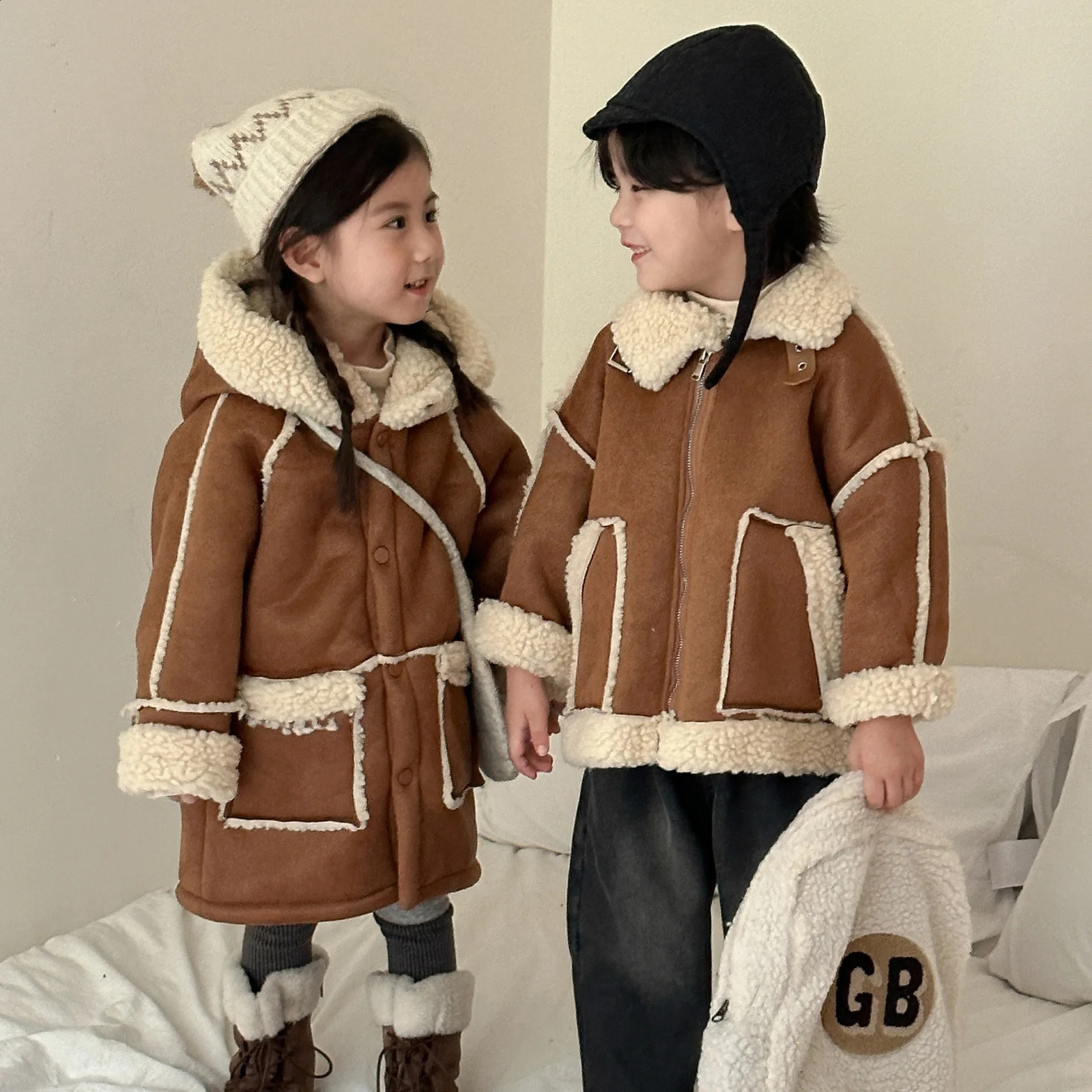 Autumn Winter Childrens Girls Coat Integrated Fur Thick Velvet Warm Kids Girls Jakcet 1-10 Years Baby Girls Outerwears 241223
