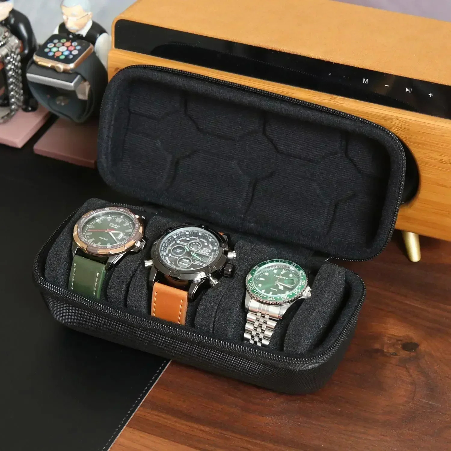 Watch Box Organizer for Men or Women Watch Travel Case Portable Storage Watch Display Holder for Wristwatches and Smart Watches 241224