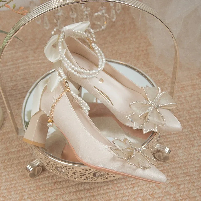 Bridal shoes fancy high heels pump womens elegant pearl strap wedding party shoes womens silk pointed toes 241223