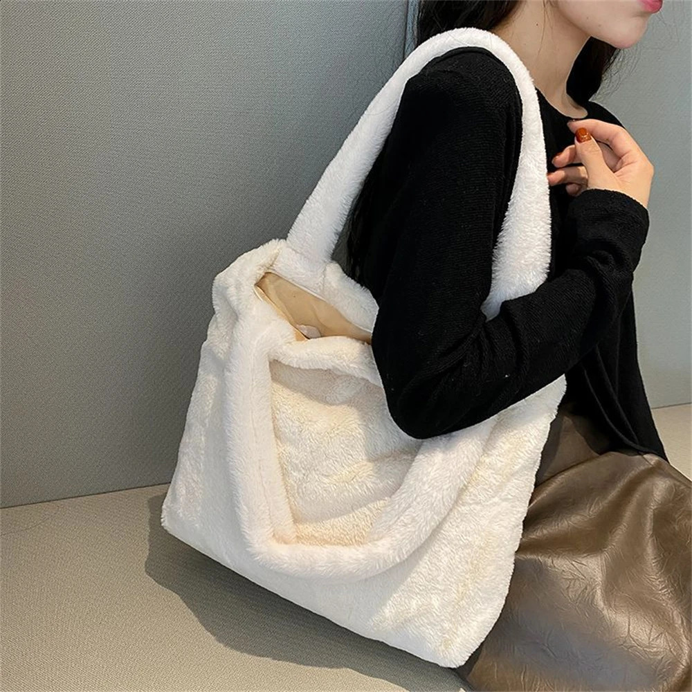 2025S New Free Shipping Designer Bag Womens Plush Underarm Winter Lamb Faux Fur Shoulder Solid Color Soft Fluffy Shopper Bags Large Capacity Casual To