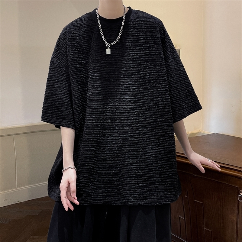 Summer Striped Texture T Shirt Men Korean Style Short Sleeve Loose Fashion Casual Easy-care Tshirt Oversized Tops WhiteBlack 241223