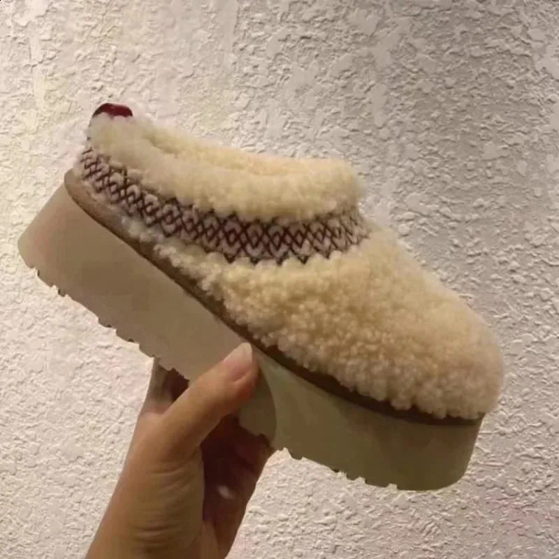2025 Womens Wool Slippers Warm Thick-soled Trendy Thickened Velvet Snow Boots Home Girls Shoes Botas Mujer 241224