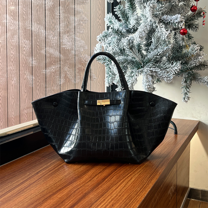 Crocodile Pattern Woman Tote Handbag Large Capacity Wing Fashion Soft Leather Travel Bag Metal Buckle Designer Bags