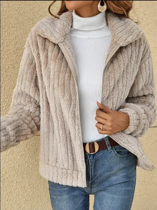 2024 Europe and the United States Plus Size Autumn Winter Pit Strip Plush Cardigan Lapel Cropped Jacket 241220