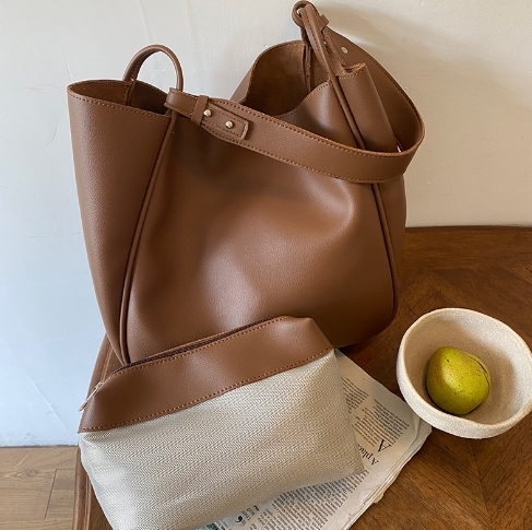 Large capacity bag for women 2024 new fashionable retro work commuting tote bag niche single shoulder armpit bag versatile #24 swissmilitary