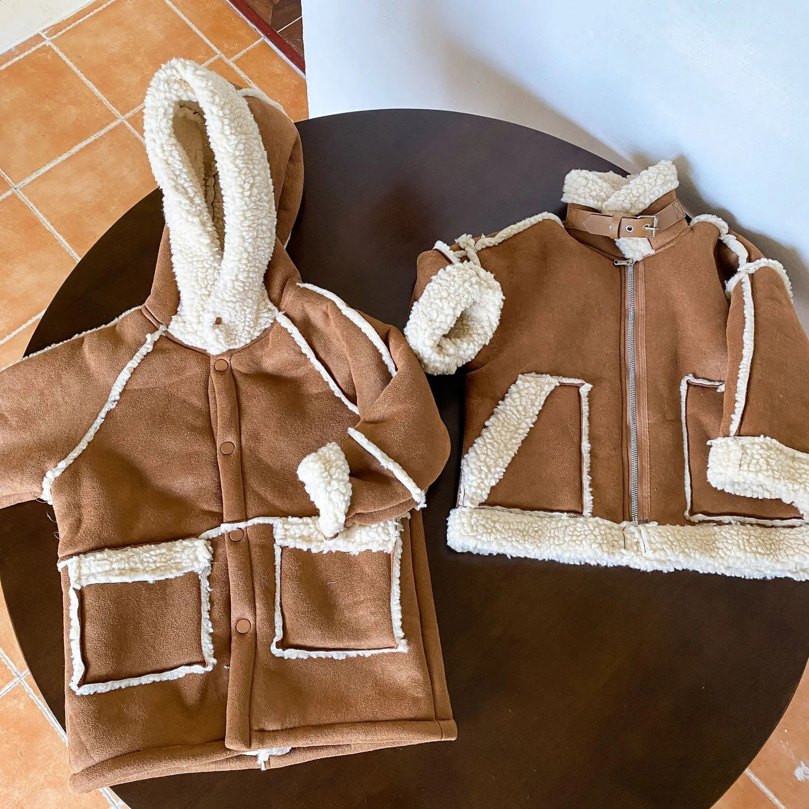 Autumn Winter Childrens Girls Coat Integrated Fur Thick Velvet Warm Kids Girls Jakcet 1-10 Years Baby Girls Outerwears 241223
