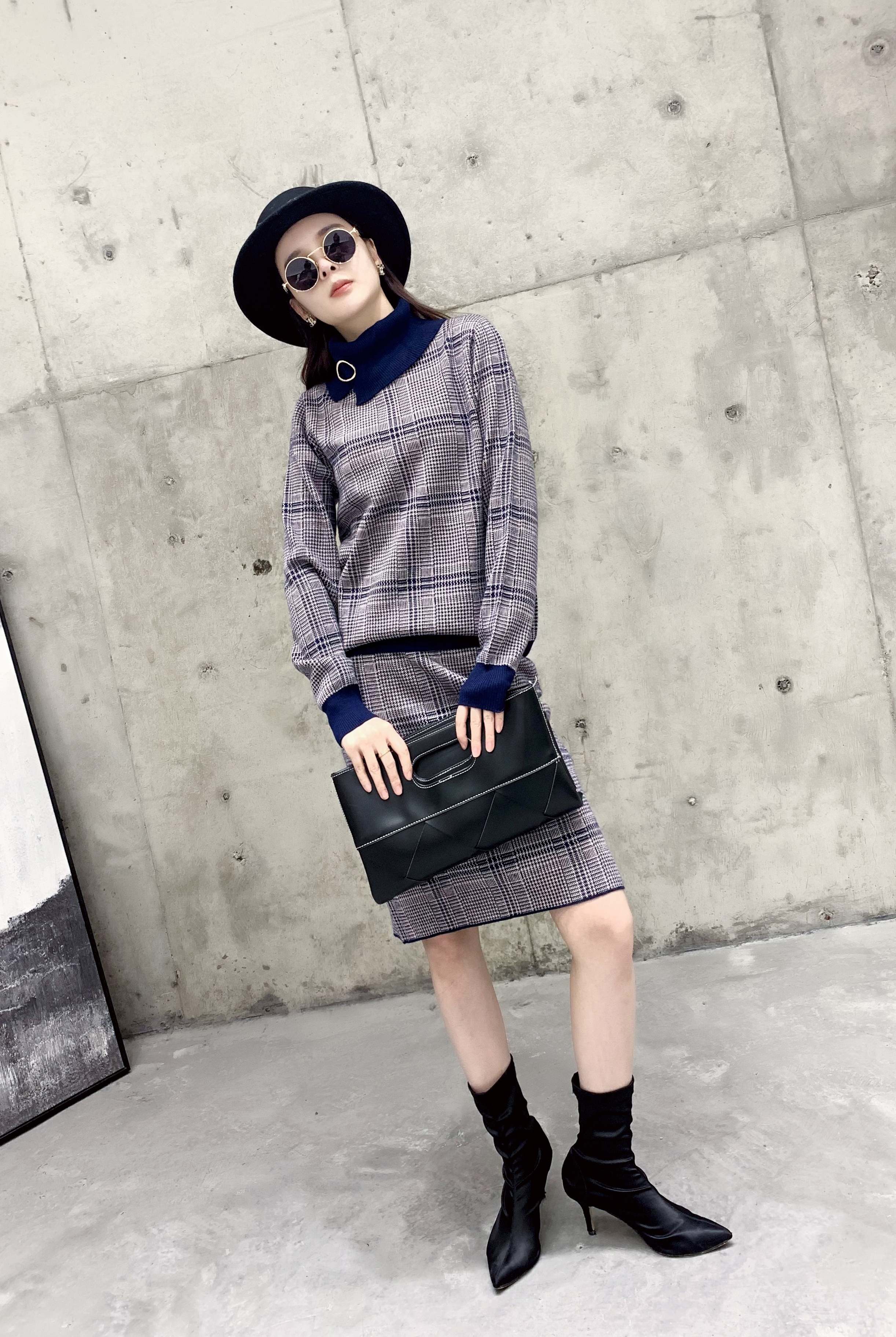 High-End Women's Wool Sweater - Fashionable Bottom Top for Fall & Winter