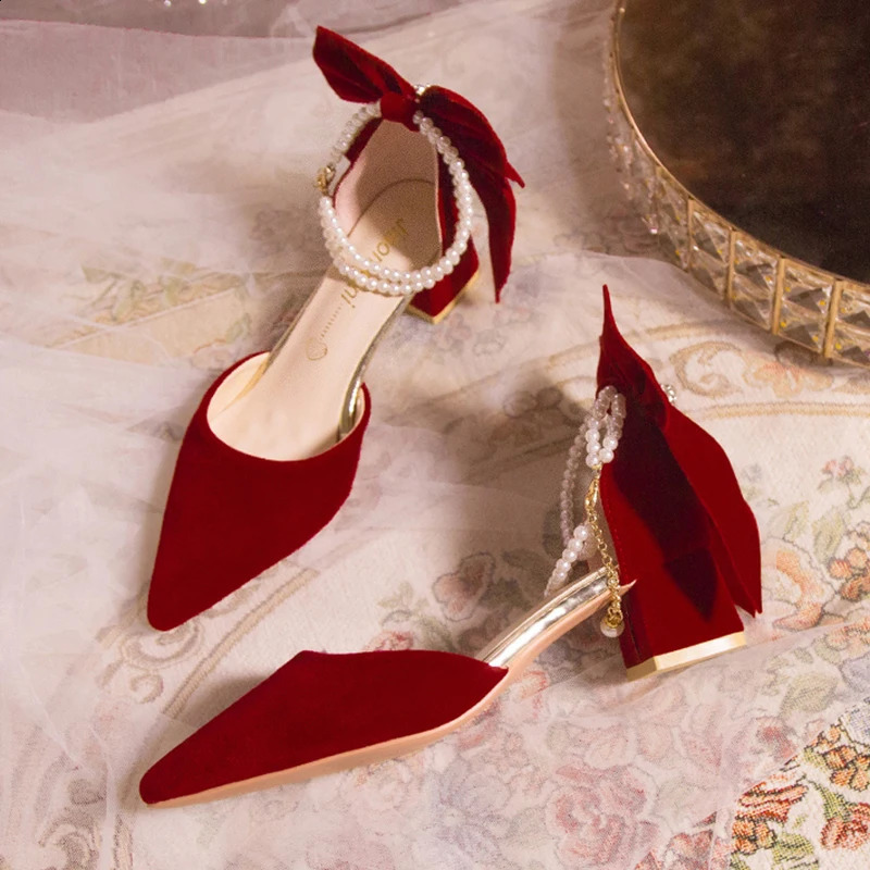 Beautiful big bow womens thick foot pump trend red suede pearl button high heels womens wedding shoes women 34-40 241223