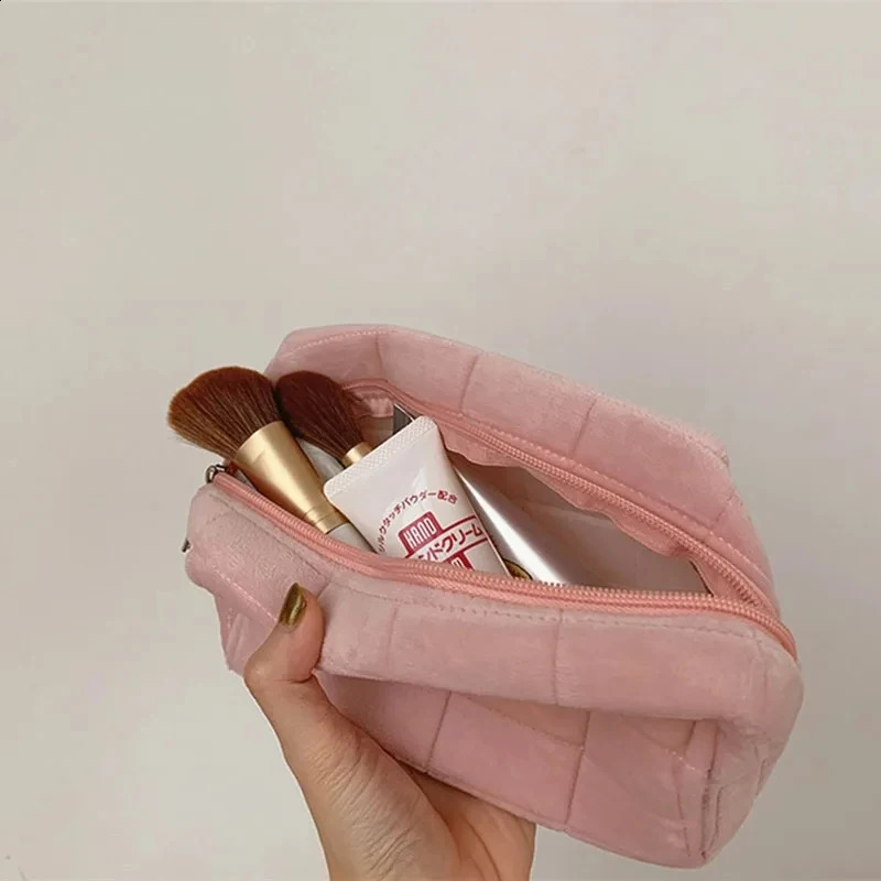 Solid Fur Cosmetic Storage Bag Large Women Zipper Makeup Organizer Handbag Stationery Pencil Case Travel Make Up Toiletry Punch 241213