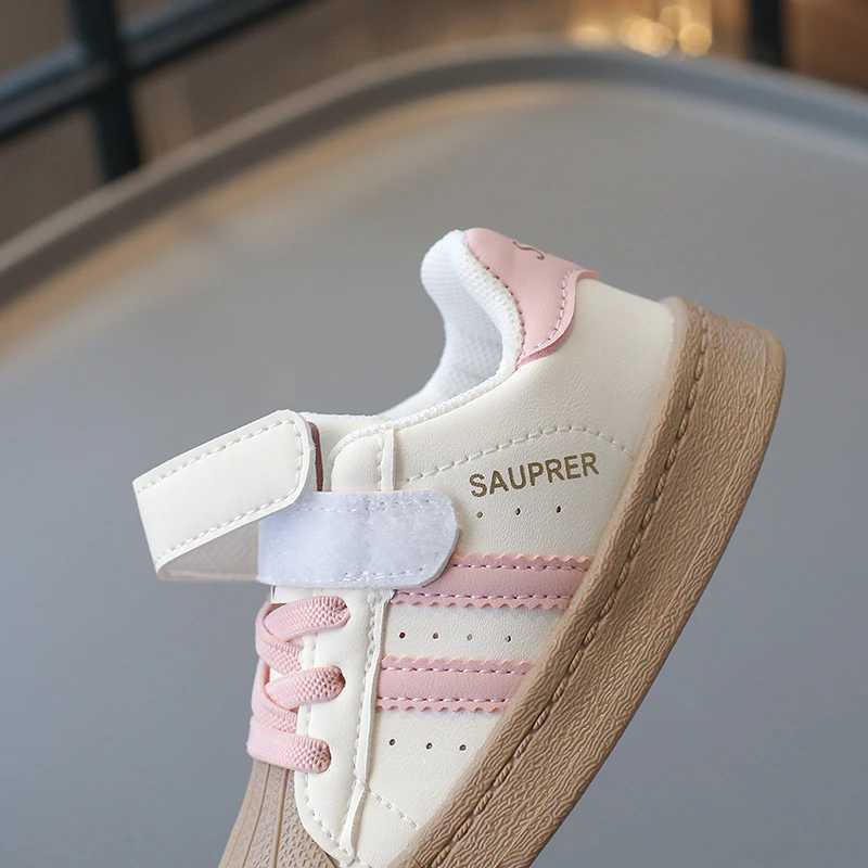 New Arrival Childrens Sneakers s Fashion Design White Nonslip Casual Shoes for Boys Girls Hook Breathable Sneakers Toddler Outdoor Shoe T250313 S25102