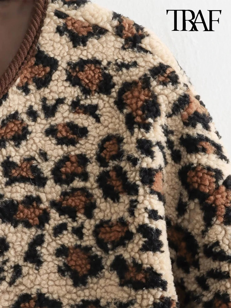 TRAF Womens Fashion Autumn and Winter Retro High Street Leopard Clash Color Thickened Warm Lamb Wool Coat 241218