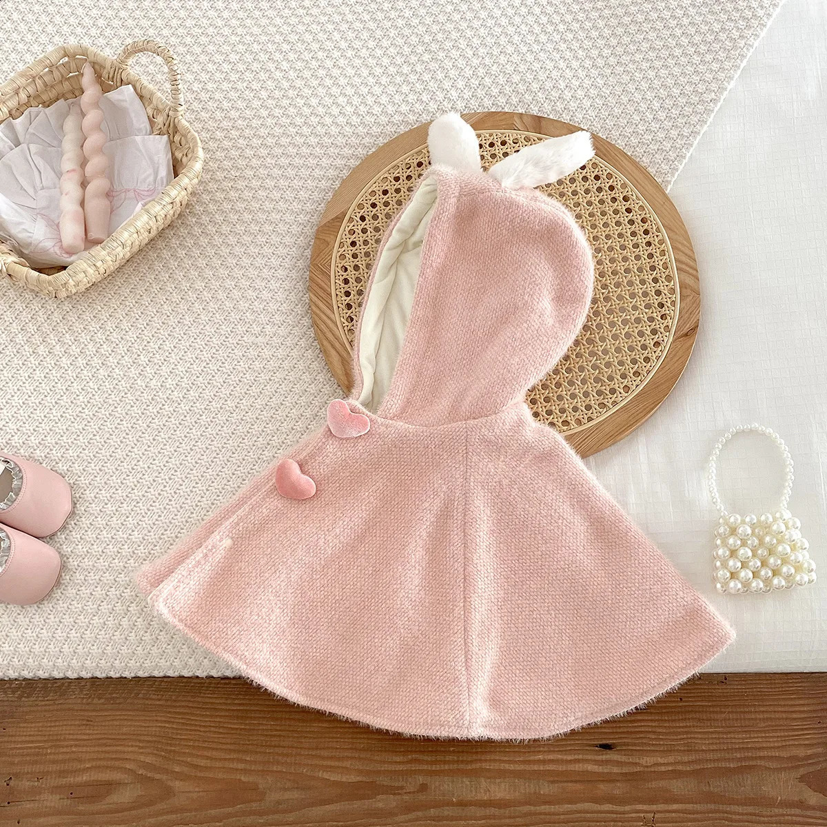 Autumn Winter born Girls Cloaks Hooded Hairy Rabbit Ears Warm Cute Solid Baby Girl Coat Plus Velvet Princess Infant Girl Coat 241223