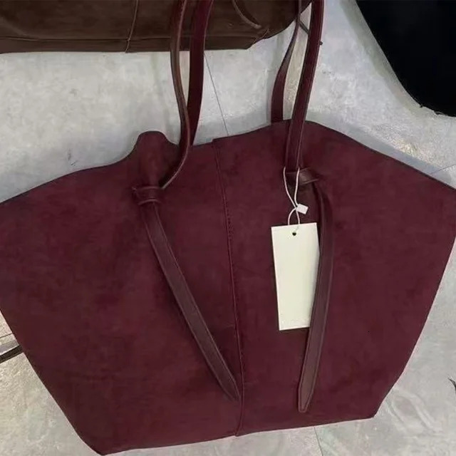 Autumn Winter New Fashion Suede Vintage Shoulder Large Capacity Single Tote Handbag Trend Female Underarm Bag Cartoon