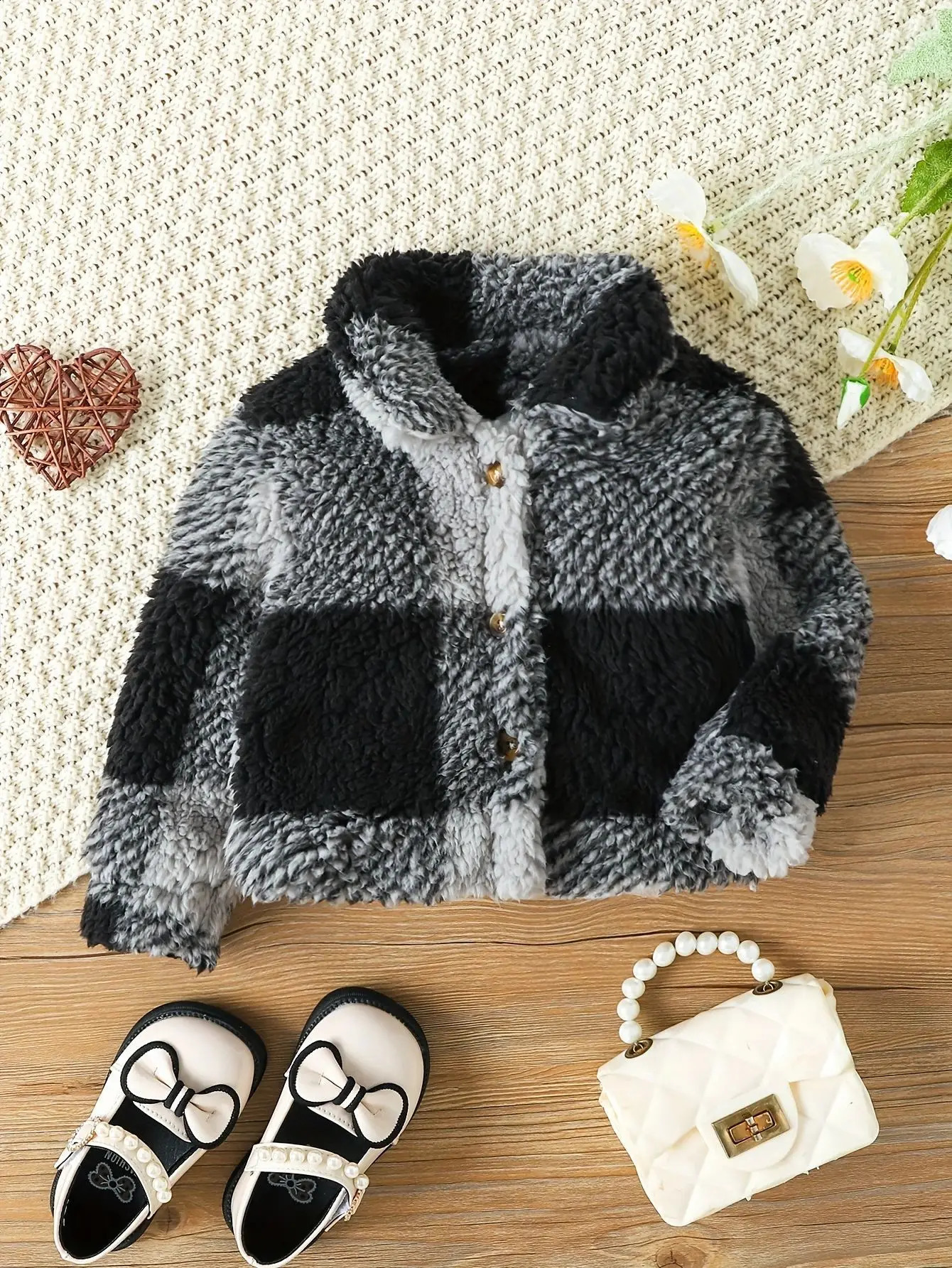 0-2 year old baby boys and girls autumn and winter style lapel plaid single breasted long sleeved plush jacket 241223