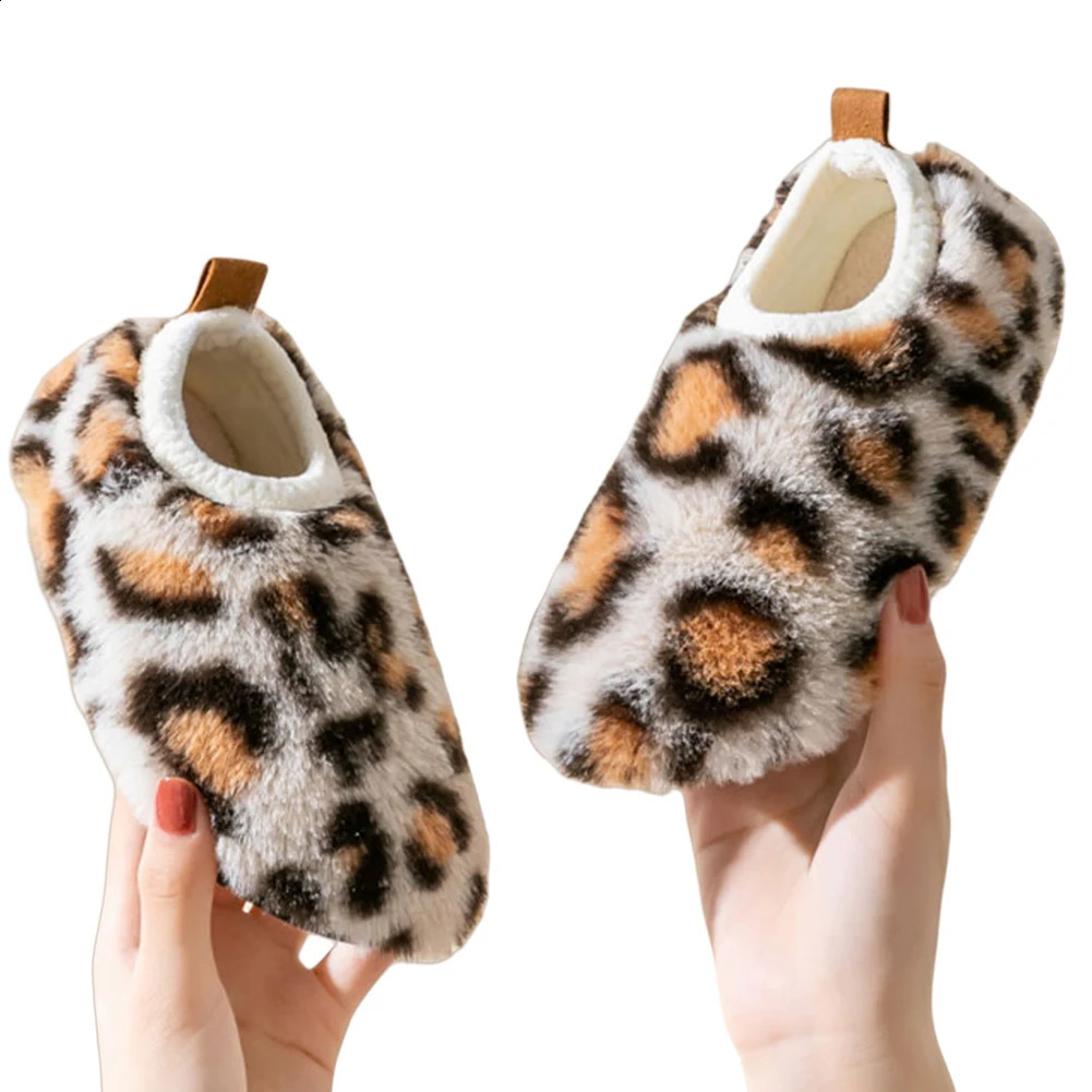 Kids Plush House Shoes Fluffy Home Slippers Non Slip Fuzzy Socks Slippers Soft Thermal Indoor Slippers for Kids Boys Girls 241223
