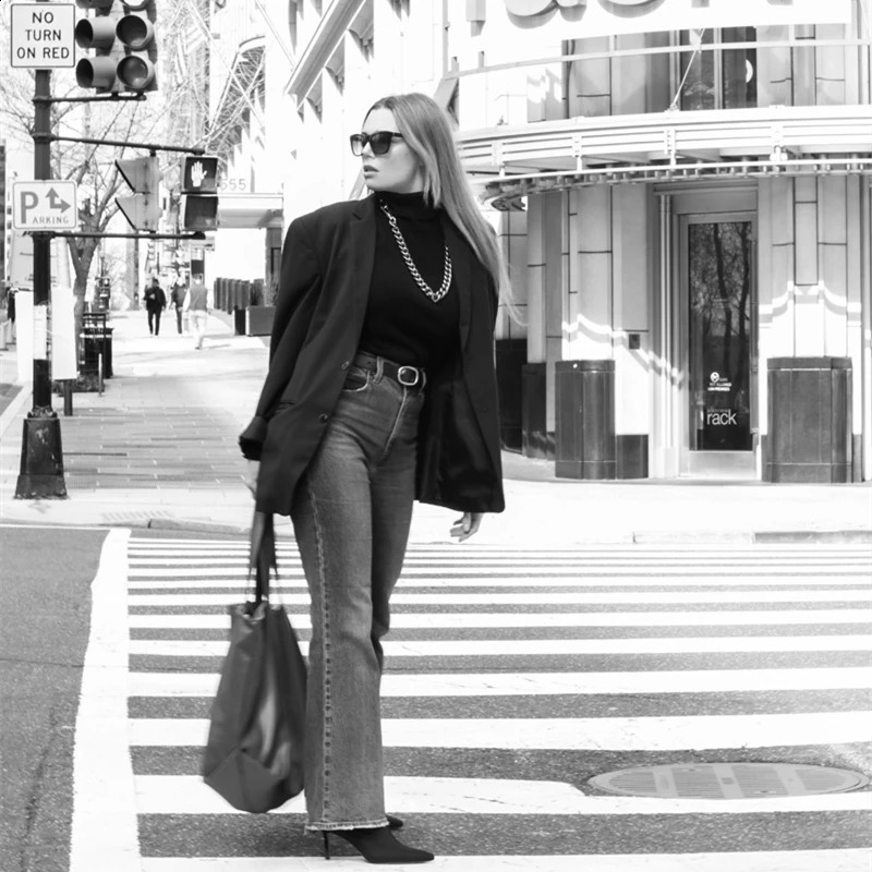 2025S New Free Shipping Designer Bag Black Color Oversized Tote Bags For Women Lightweight Big Capacity Soft Leather Shoulder Bag Unisex Simple Fashio