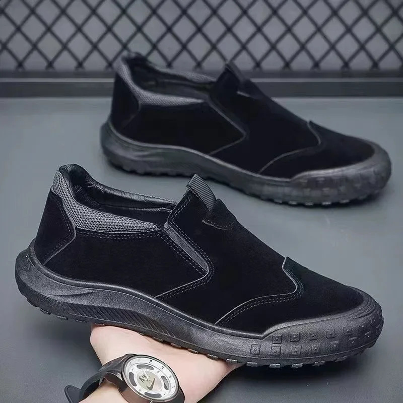 2025 Mens Breathable Work Safety Shoes Fashionable Casual Sports Comfortable Mens Shoes 241223