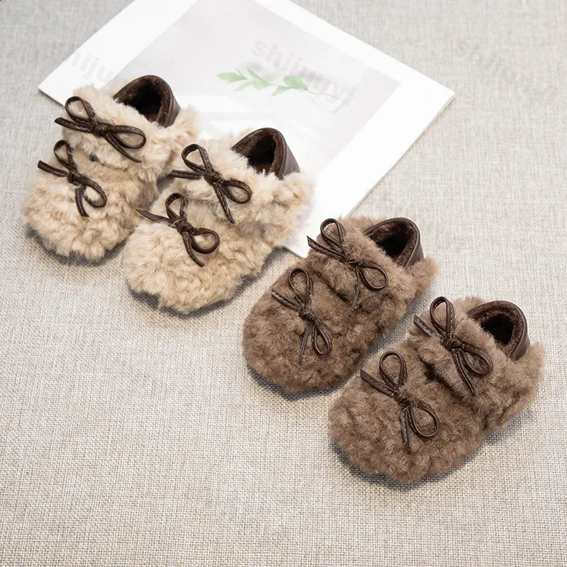 Warm Lambwool Shoes for Girls 2025 Furry Ballet Flats Baby Kids Baby Winter Soft Plush Mary Janes Shoes with Double Bowknot 241223