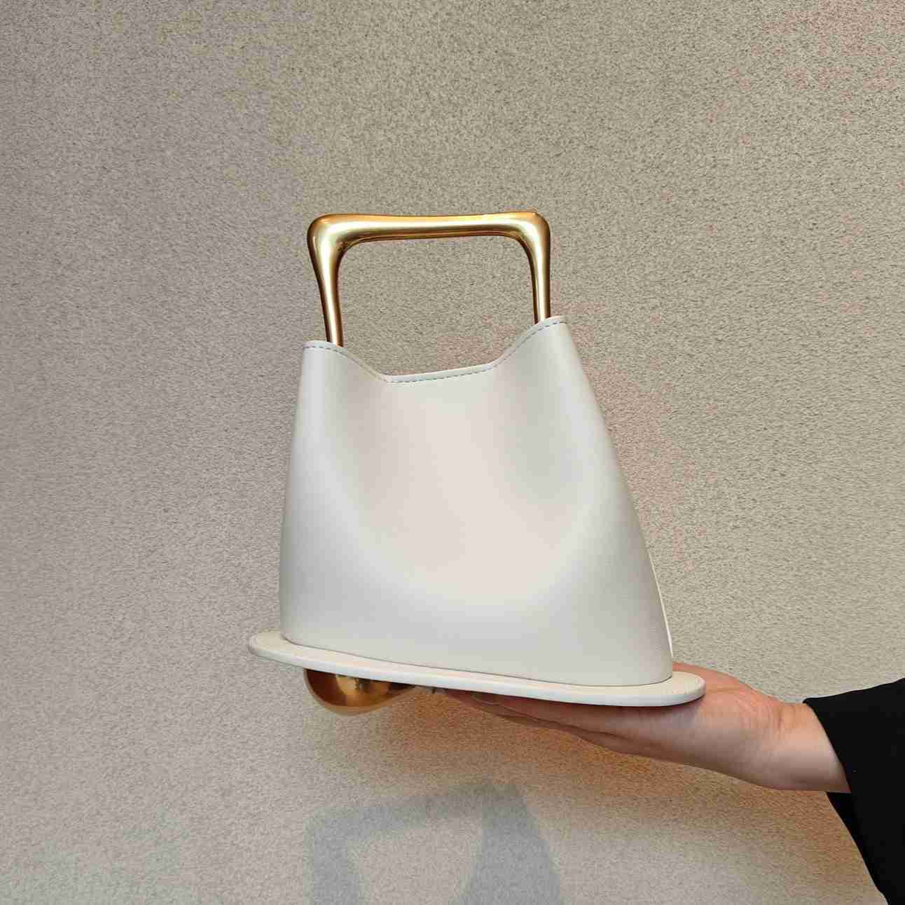 high-end commuting bucket bag, personalized handbag, cowhide vegetable basket, single shoulder crossbody women's bag 241215