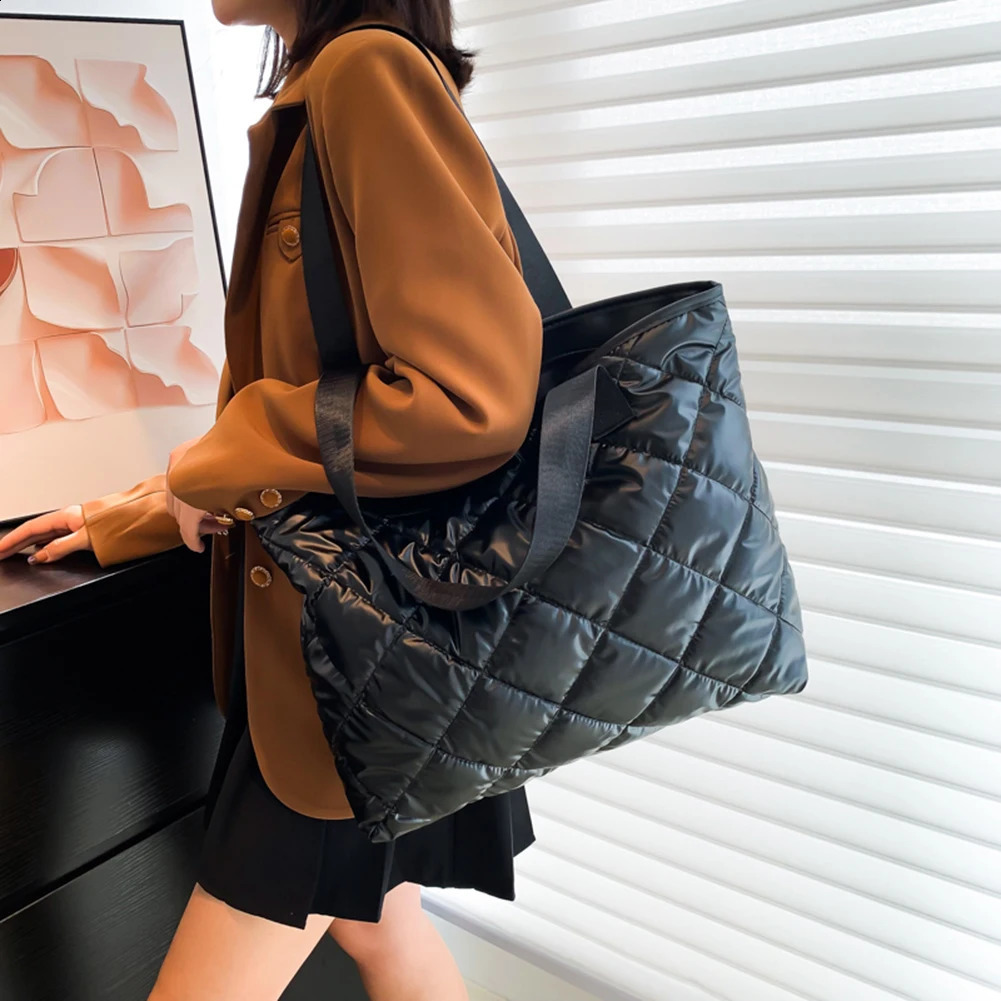 Down Cotton Padded Shoulder Bag Autumn Winter Womens Bag Quilted Tote Handbag Purse Lightweight Female Puffer Shopping Tote Bag 241223