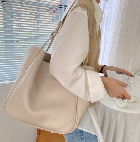Large capacity bag for women 2024 new fashionable retro work commuting tote bag niche single shoulder armpit bag versatile #24 swissmilitary