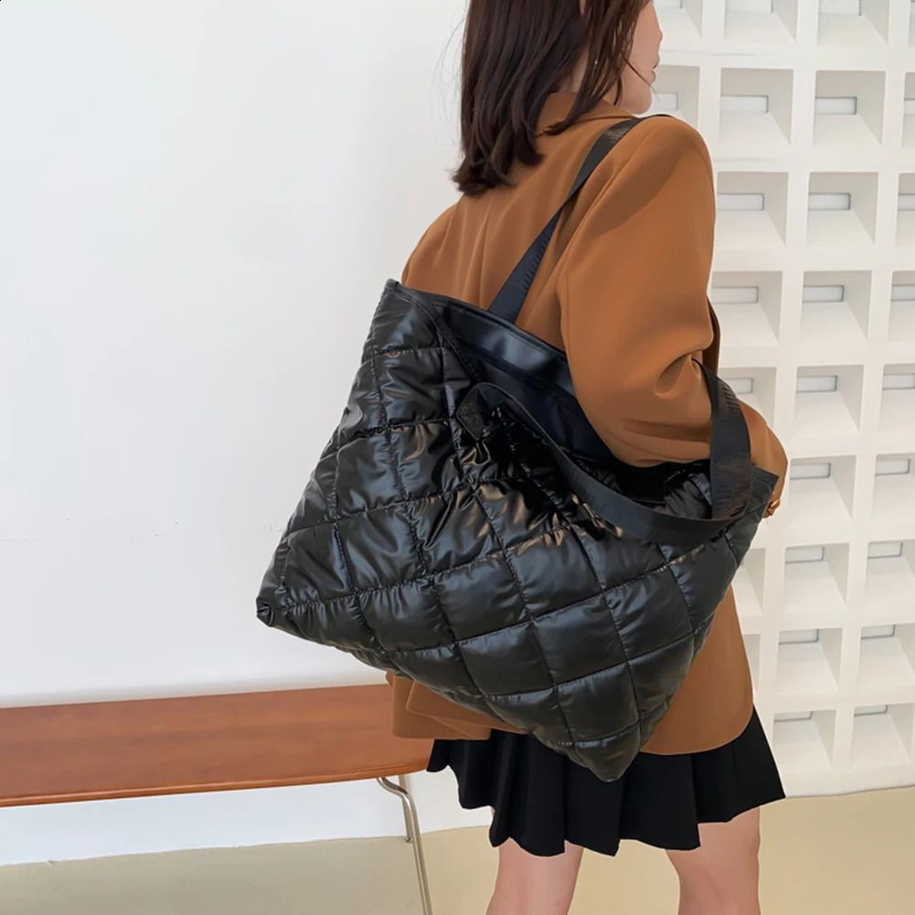 Down Cotton Padded Shoulder Bag Autumn Winter Womens Bag Quilted Tote Handbag Purse Lightweight Female Puffer Shopping Tote Bag 241223