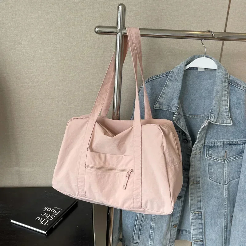 Casual Large Capaci Nylon Cloth Bag Women 2024 Fashion Shoulder ShortDistance Travel Fitness Bags 241213