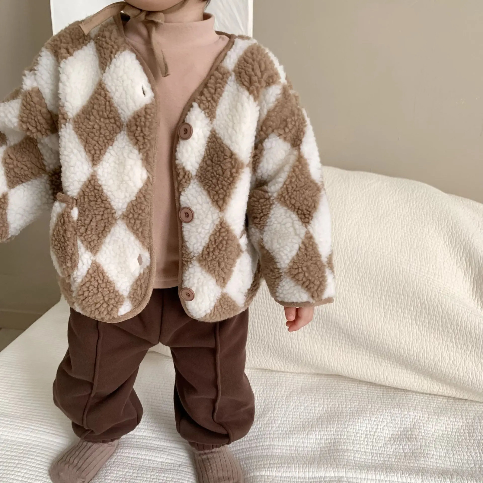 2025 Winter Baby Plus Velvet Thick Plush Coat Infant Toddler Long Sleeve Plaid Clothes Boy Girls Fleece Warm Cardigan Jacket 241223