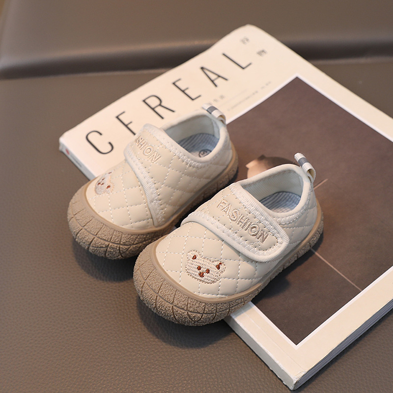 Baby Shoes Cartoon Little Bear Embroidery First Walkers Toddler Shoes Anti-Slip Kidsnest Boys Girls Sneakers Infant Casual Shoes Sizes US0.5C-US4C