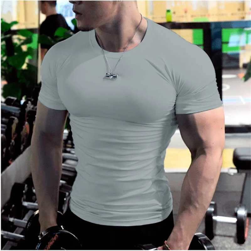 Mens Training Gym T Shirt Compression Fitness Shirts Quick Dry Sport Running Shirt Short Sleeve Soccer Top Bodybuilding T-Shirts W250220
