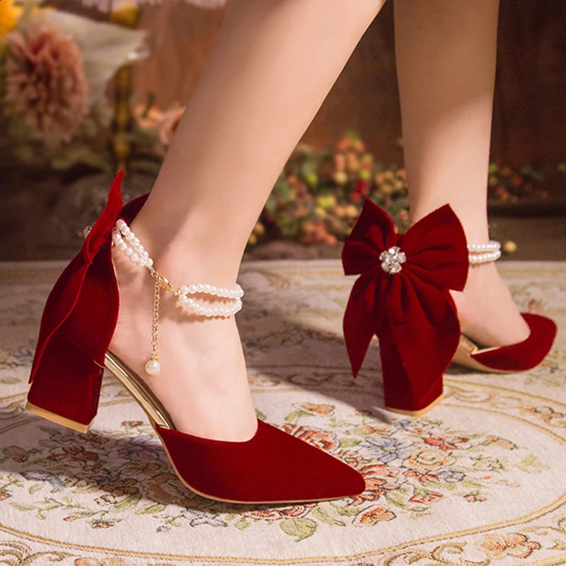 Beautiful big bow womens thick foot pump trend red suede pearl button high heels womens wedding shoes women 34-40 241223