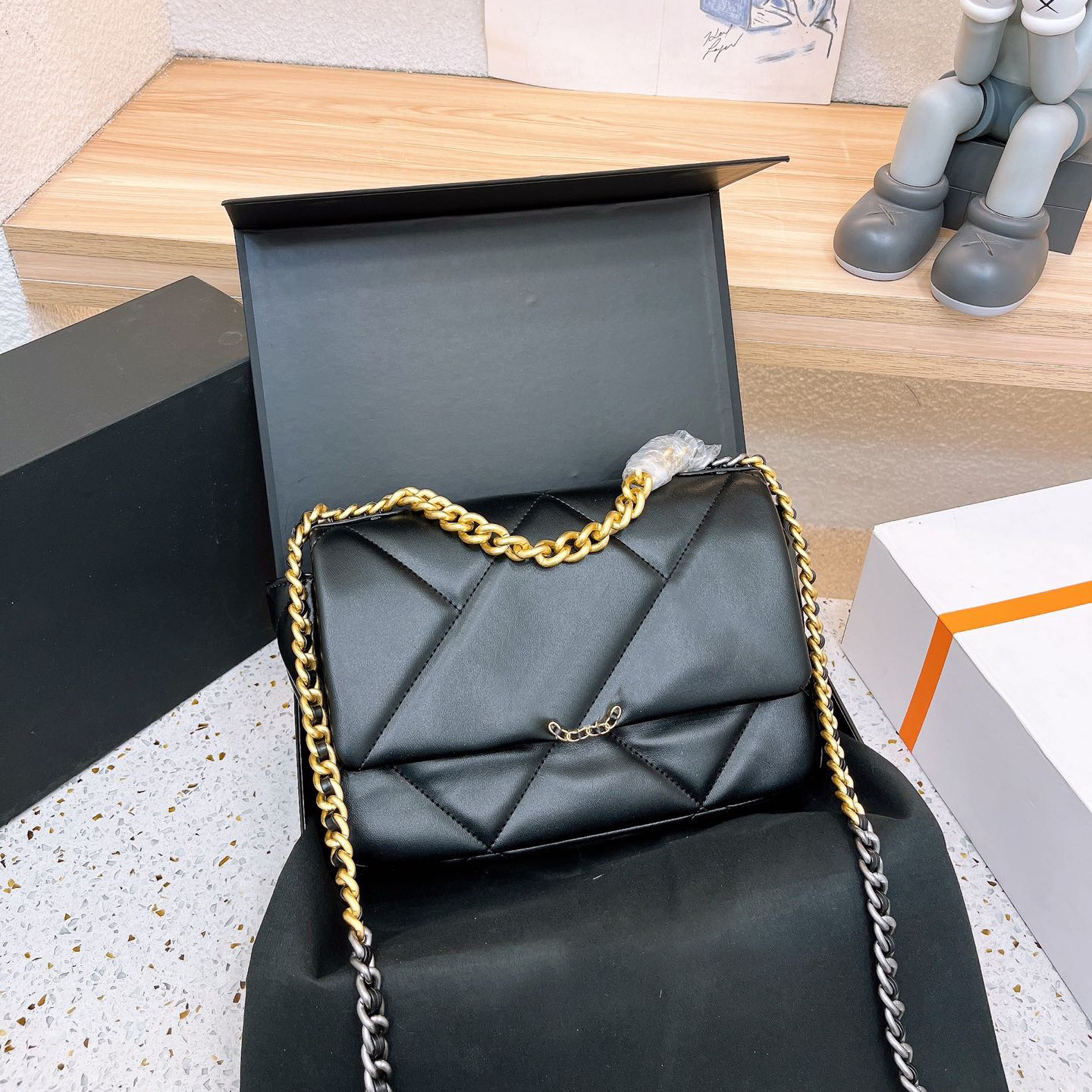 Designer bag Real Leather handbag Women Purse Shoulder Bag Lingge Genuine Leather Crossbody Bags Latch Tofu Buns Classics Clutch handbags Wallet S789 01