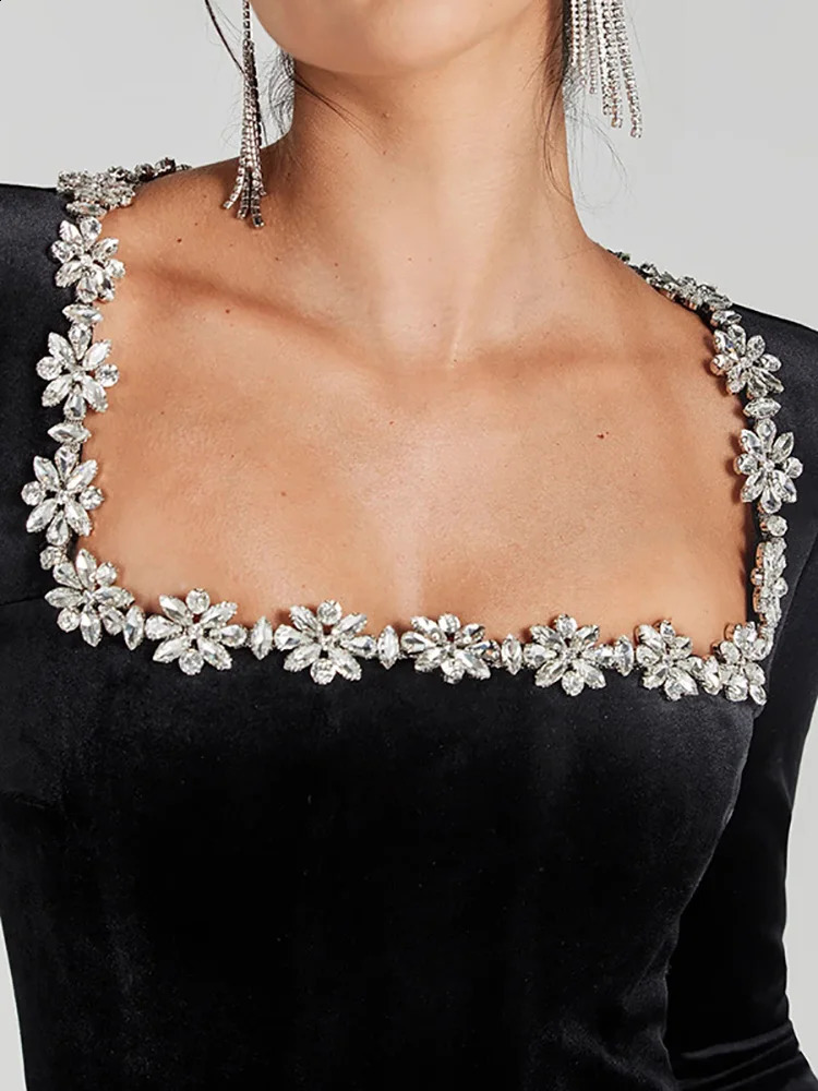 Women Spring Holiday Slim Fit Long Sleeve Velvet Jumpsuits Solid Square Collar Elegant Flare Pants Casual Ladies Playsuits 241224