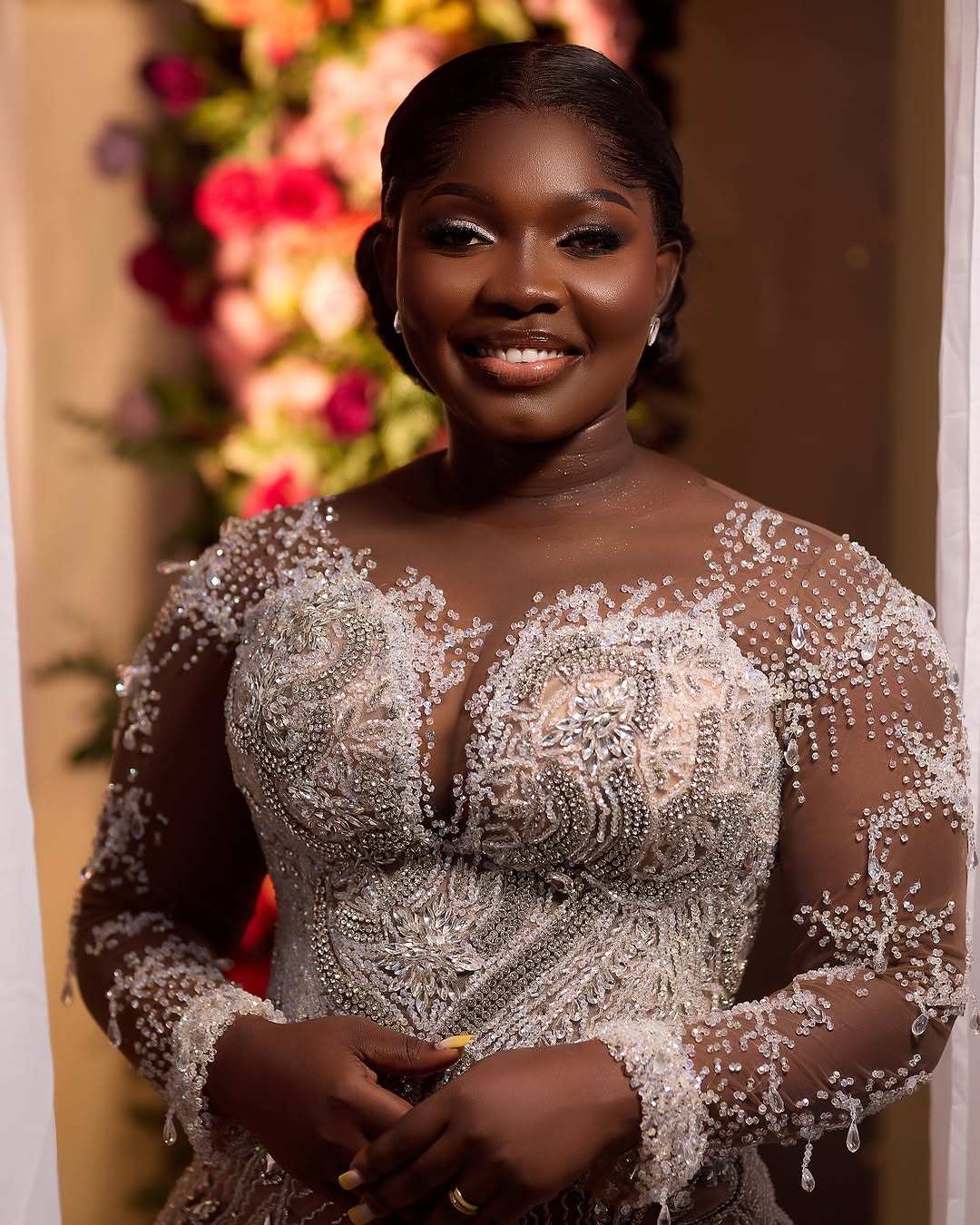 2025 Arabic Aso Ebi Plus Size Ivory Lace Wedding Dresses Illusion Crystals Beaded Detachable Train Bridal Gowns Dress ZJ406
