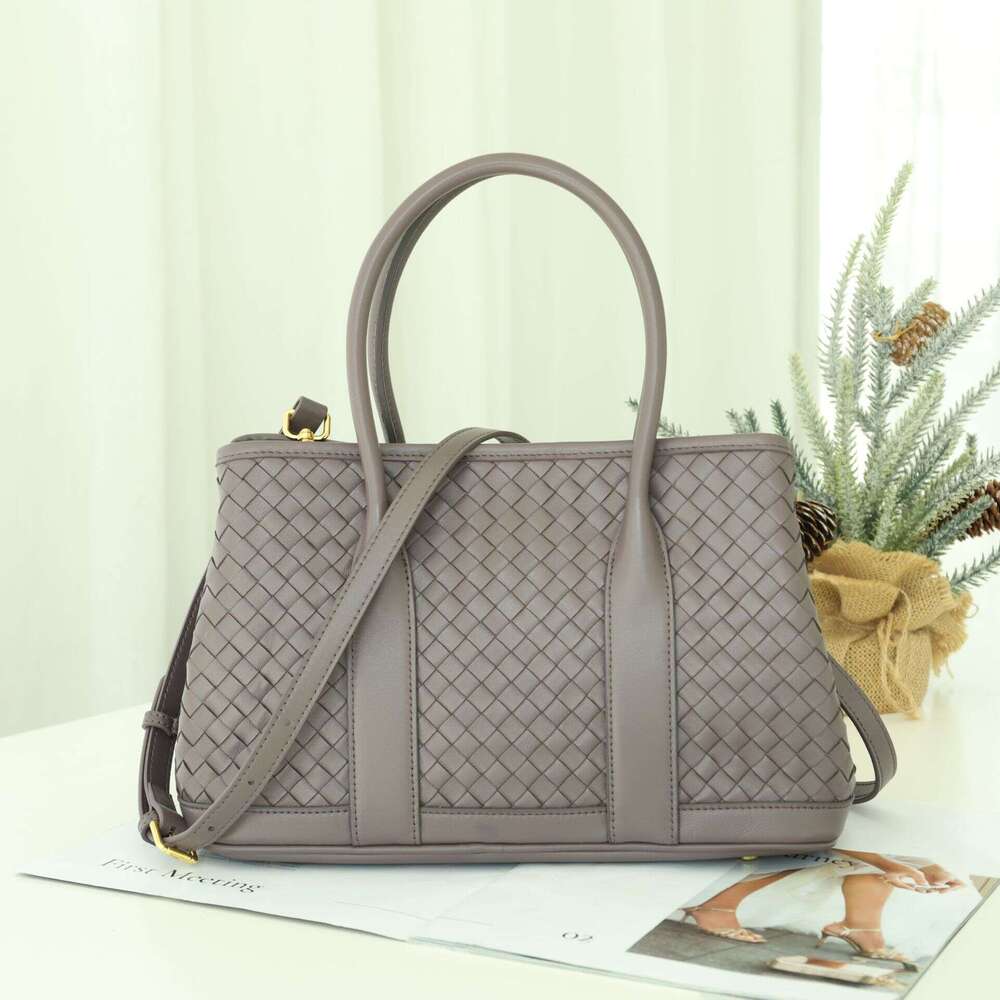 Women's Bags Handbag Niche High-End Design, Garden Genuine Leather Women's Bag, Trendy New Woven Bag