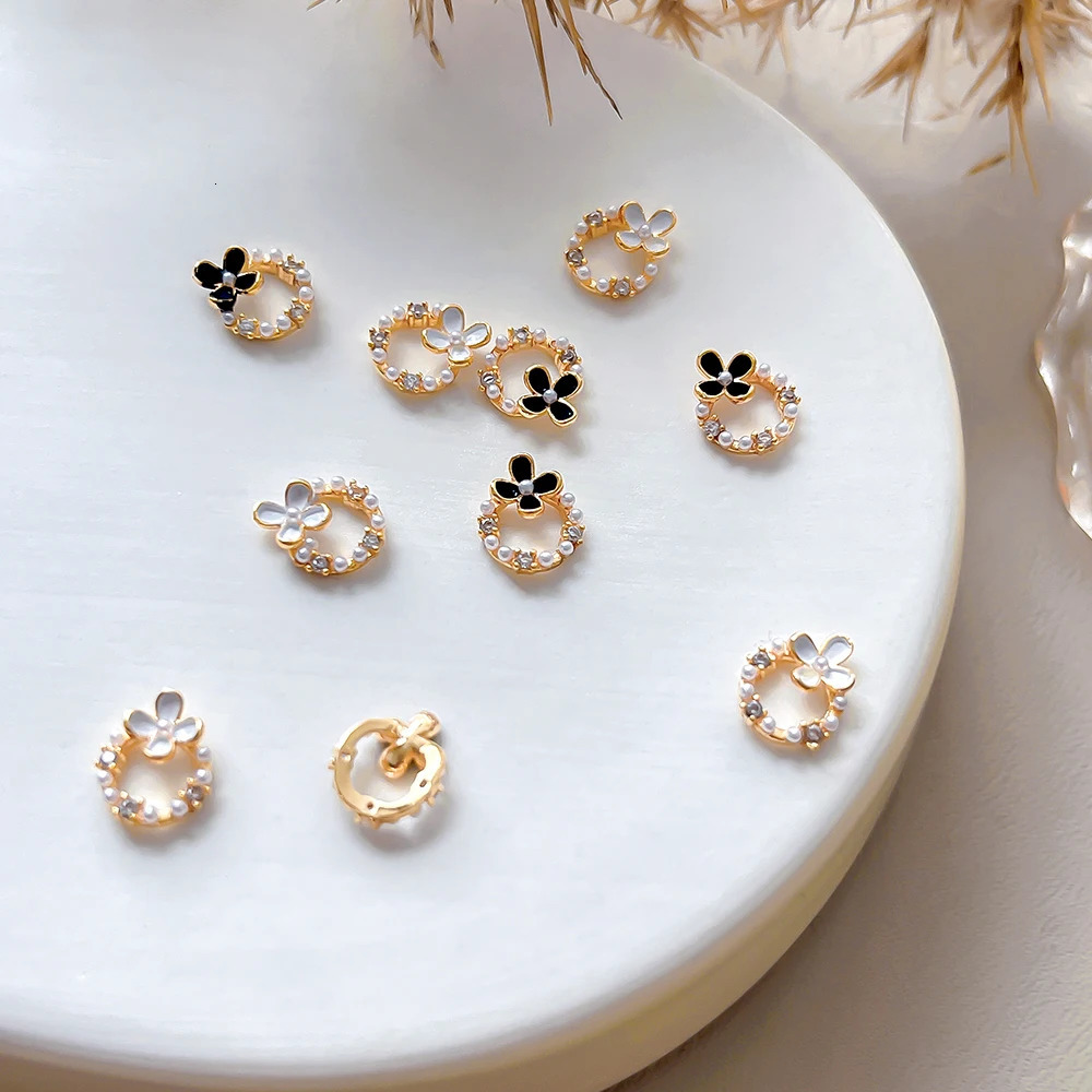 10 Pcs Internet celebrity garland pearl circle nail art jewelry small fragrance flower hollow three-dimensional nail 241225