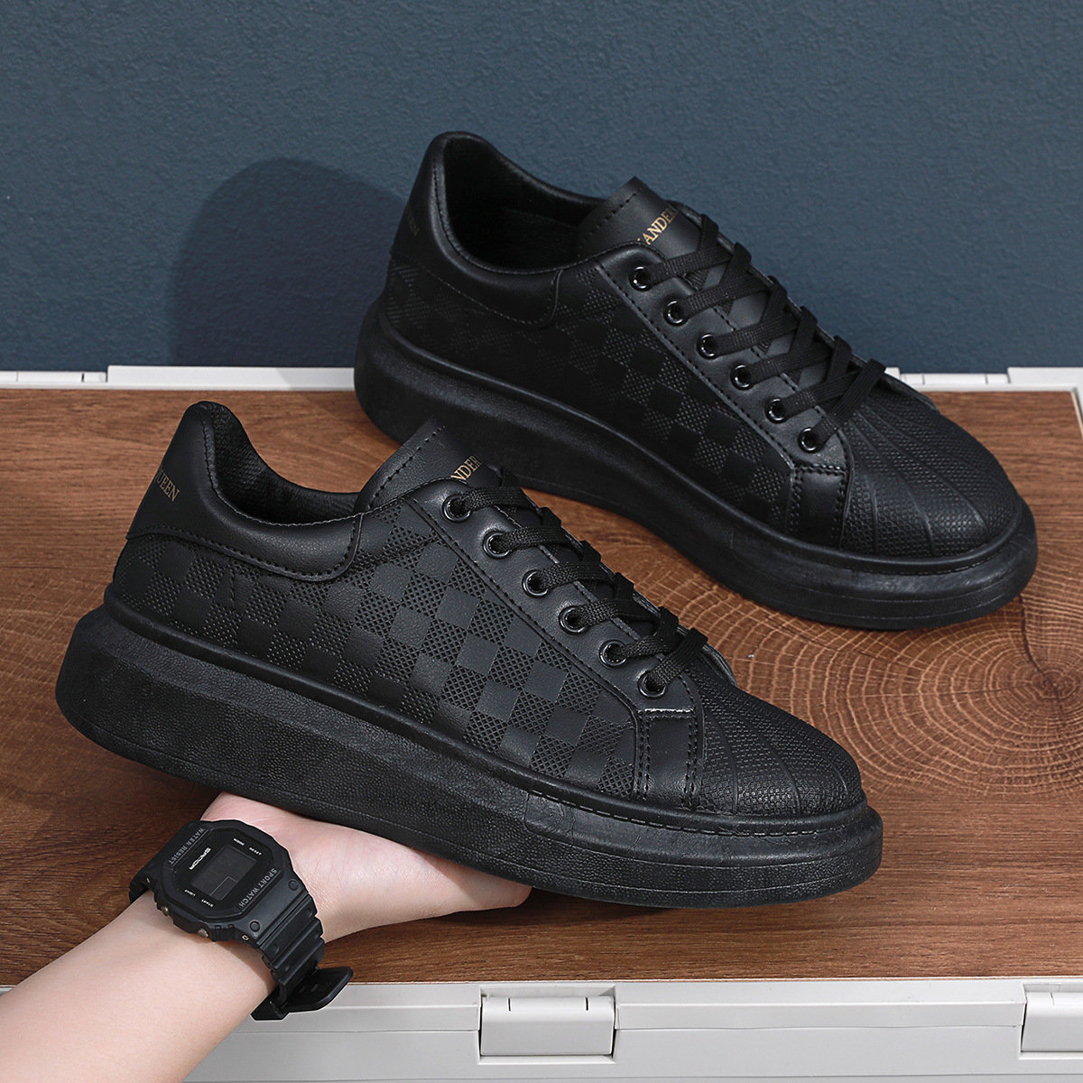 2025 Fashion brand small white shoes men's shoes with Korean version board shoes thick soles increase leather men's sports casual shoes