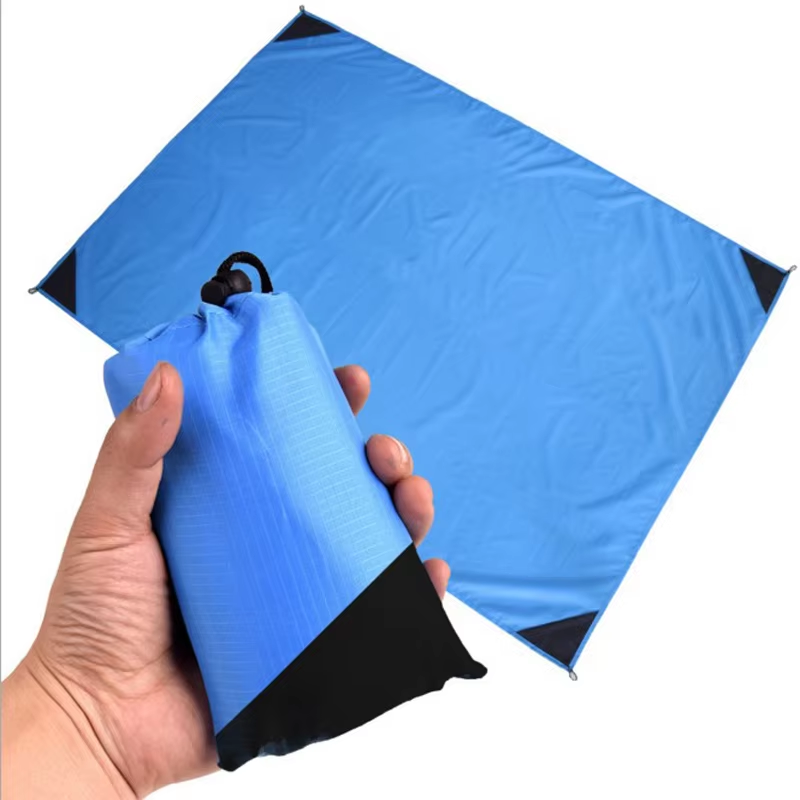 Outdoor lightweight portable camping beach mat waterproof pocket oxford picnic blanket