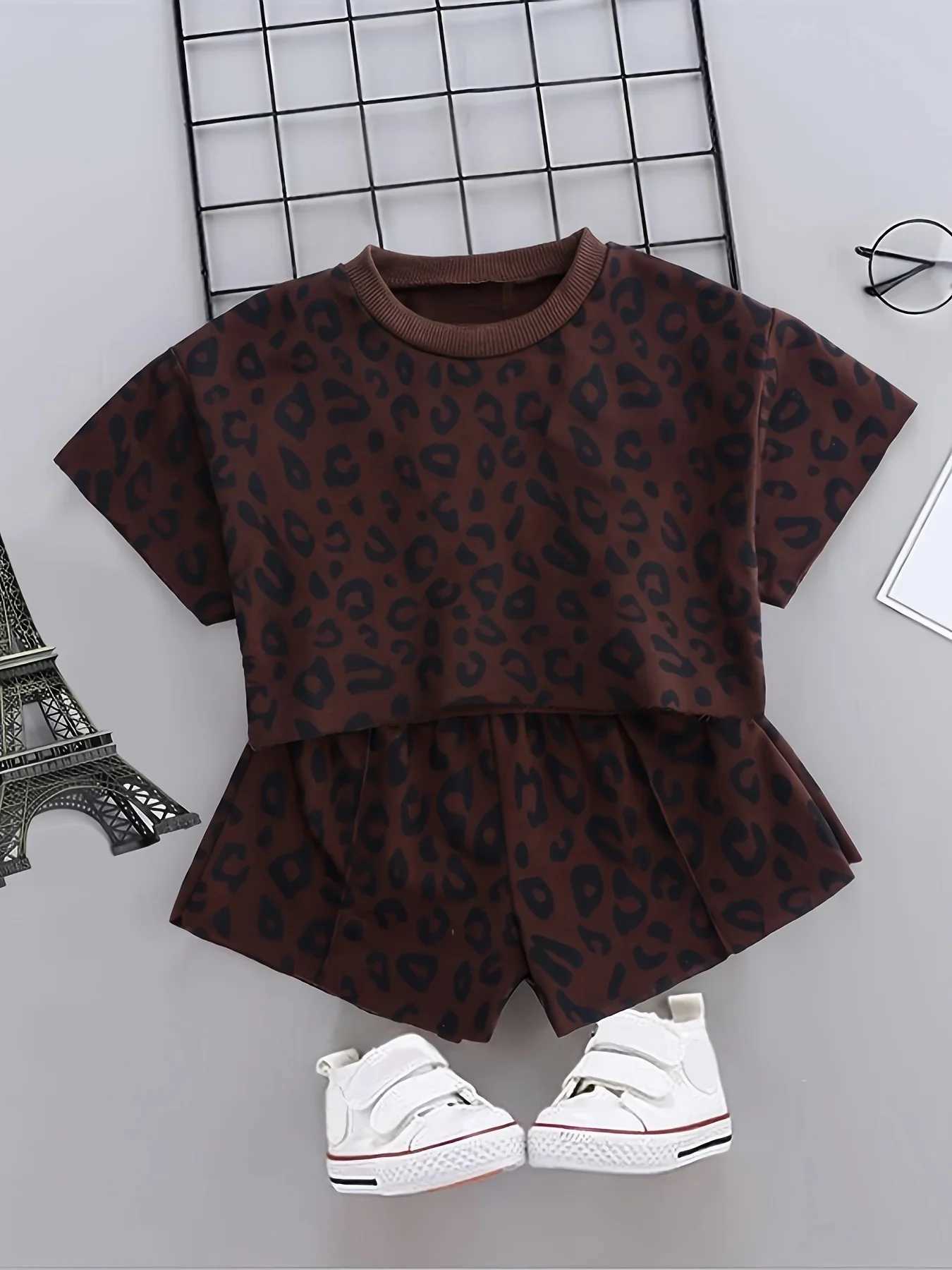 Clothing Sets Summer Baby Girl Clothes Set Kid Leopard Print Tshirts and Shorts 2 Pieces Suit Children Fashiomn Top Bottom Outfits TracksuitsY241225GZ