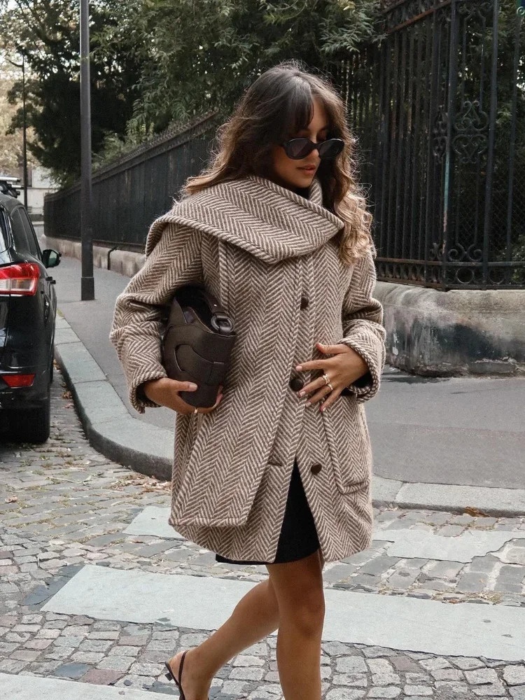 Women Elegant Scarf Collar Stripe Jacket Chic Long Sleeve Button Pocket Loose Short Thick Coat Winter Lady Commute Outwear 241224