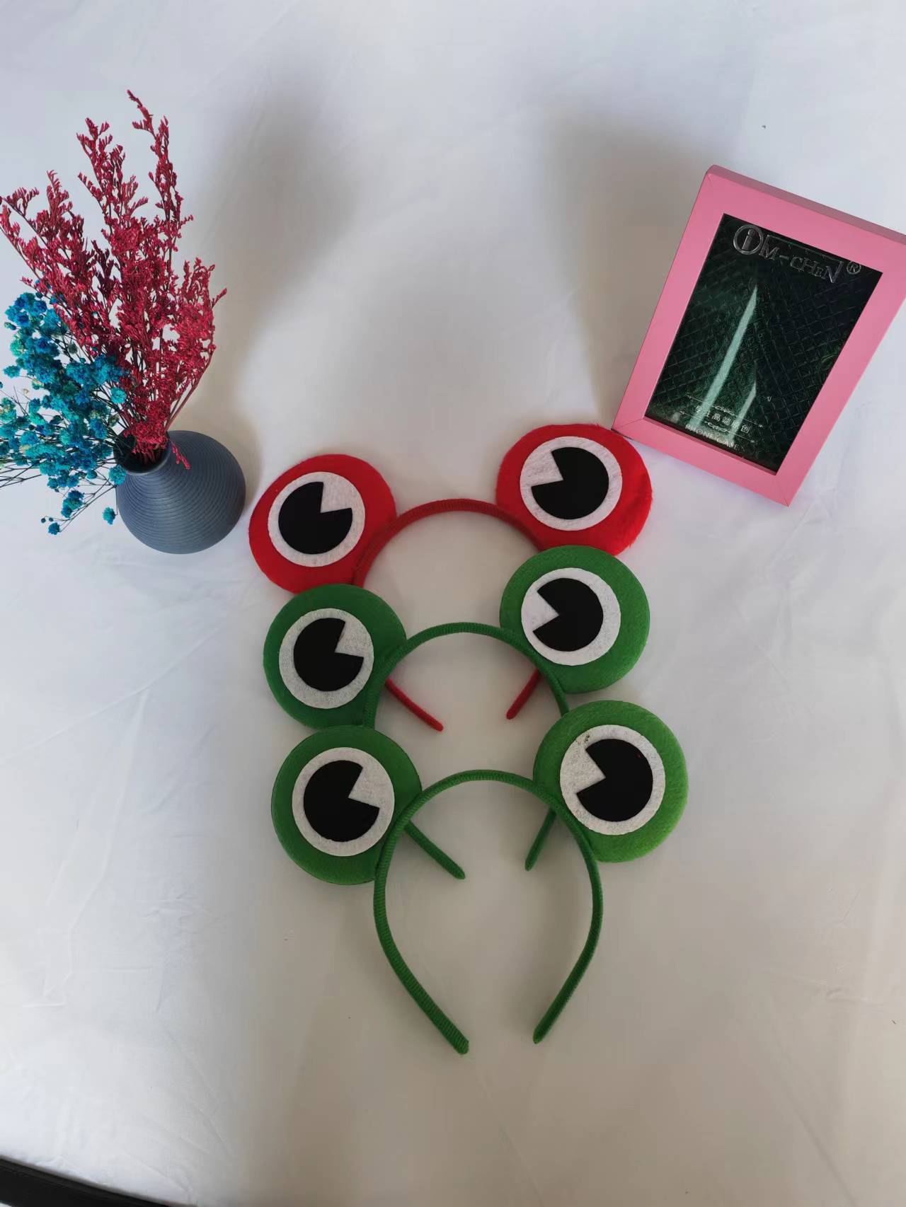 Children's cartoon big eyed frog crown headpiece party kindergarten performance animal costume little frog headband