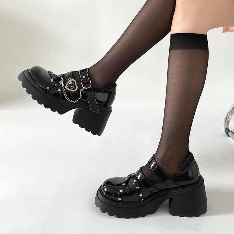 gothic style shoes Platform Lolita shoes Female chain heart buckle Mary Janes Shoes high platform shoes womens Punk Shoes Y2K 241225
