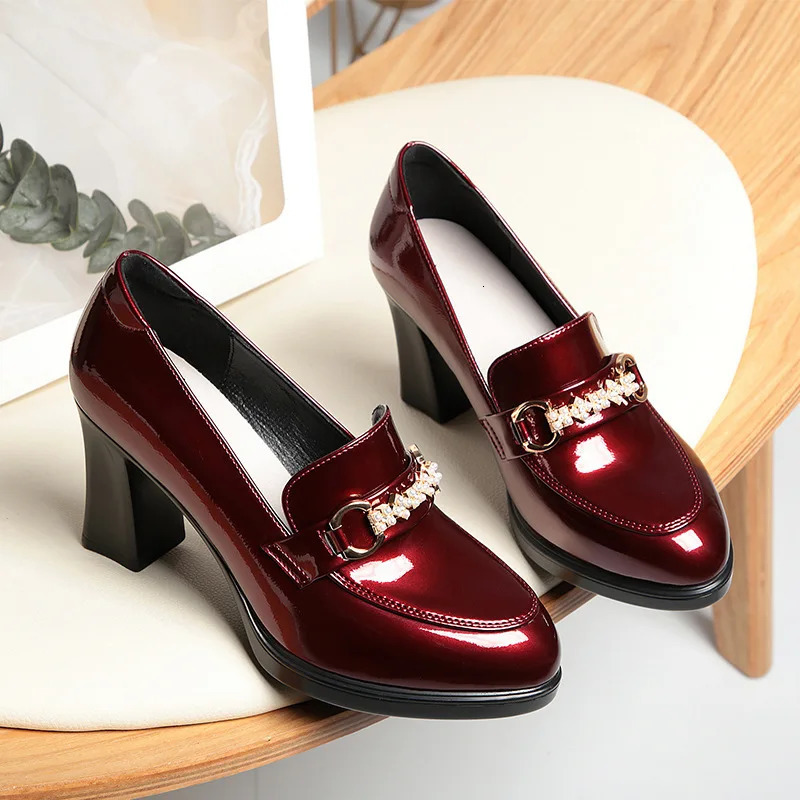High Quality Pumps for Women Solid Color Thick Heel Soft Leather Shoes Patent Leather British Woman Round Toe High Heels Shoes 241225