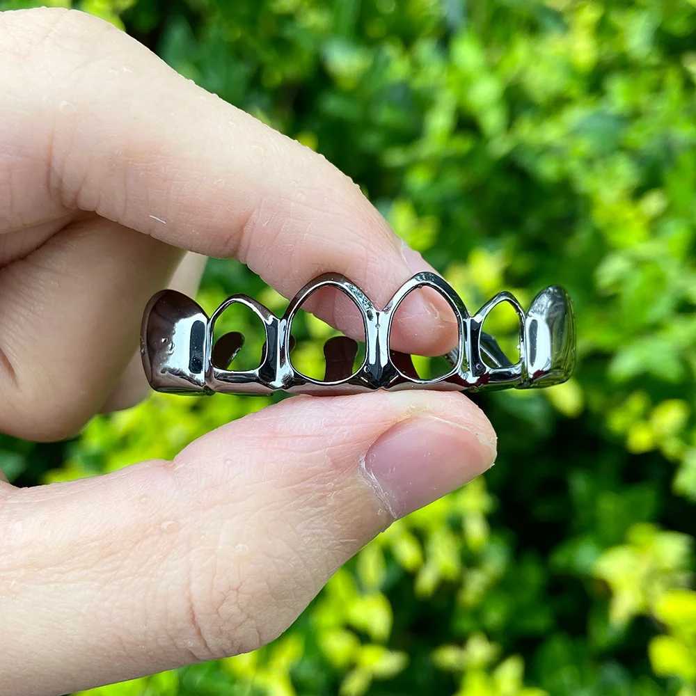 RACHELZ Hip Hop Hollow Top Teeth Grillz Silver Black Color Tooth Cs For Women Men Jewelry Halloween Cosplay GiftXJ241225