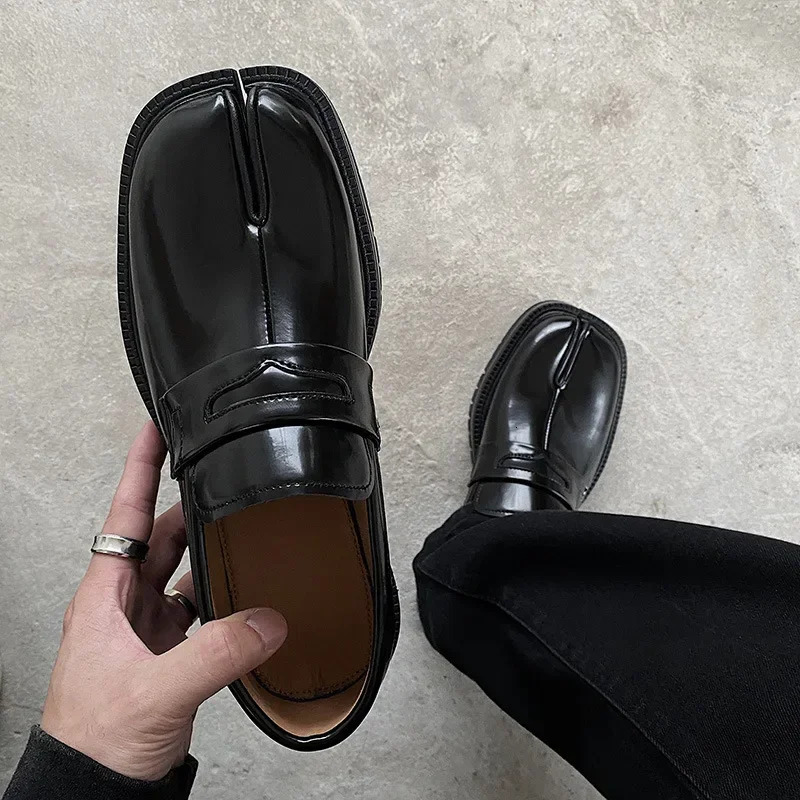 Tabi Loafer For Men And Women Split Toe Thick Sole Casual Patent Leather Shoes