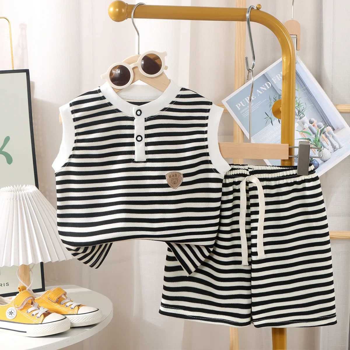 Clothing Sets Summer Baby Girls Clothes Children Boy Knit Stripe Short Sleeve T-shirts and Shorts 2pcs Set Kid Sleeveless Top Bottom OutfitsY2412253YW