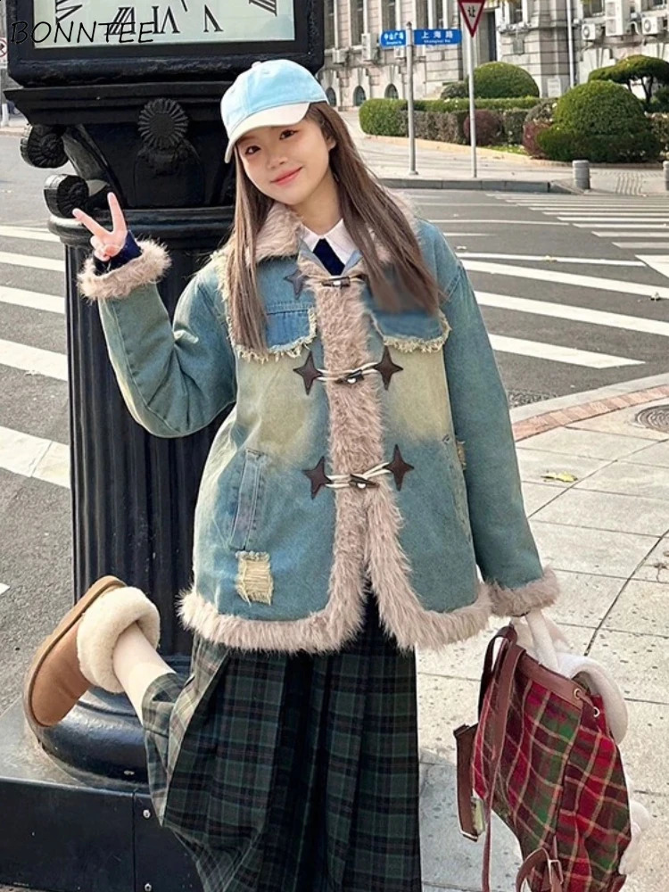 Womens warm thick fur with a lapel jacket windproof Korean fashion winter casual denim jacket 241219