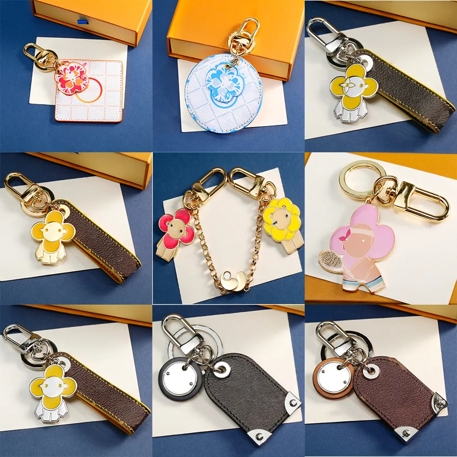 Handmade designer keychains multicolor key chain women men brown leather bag wallet lanyard plated gold accessories keychain letter 245110