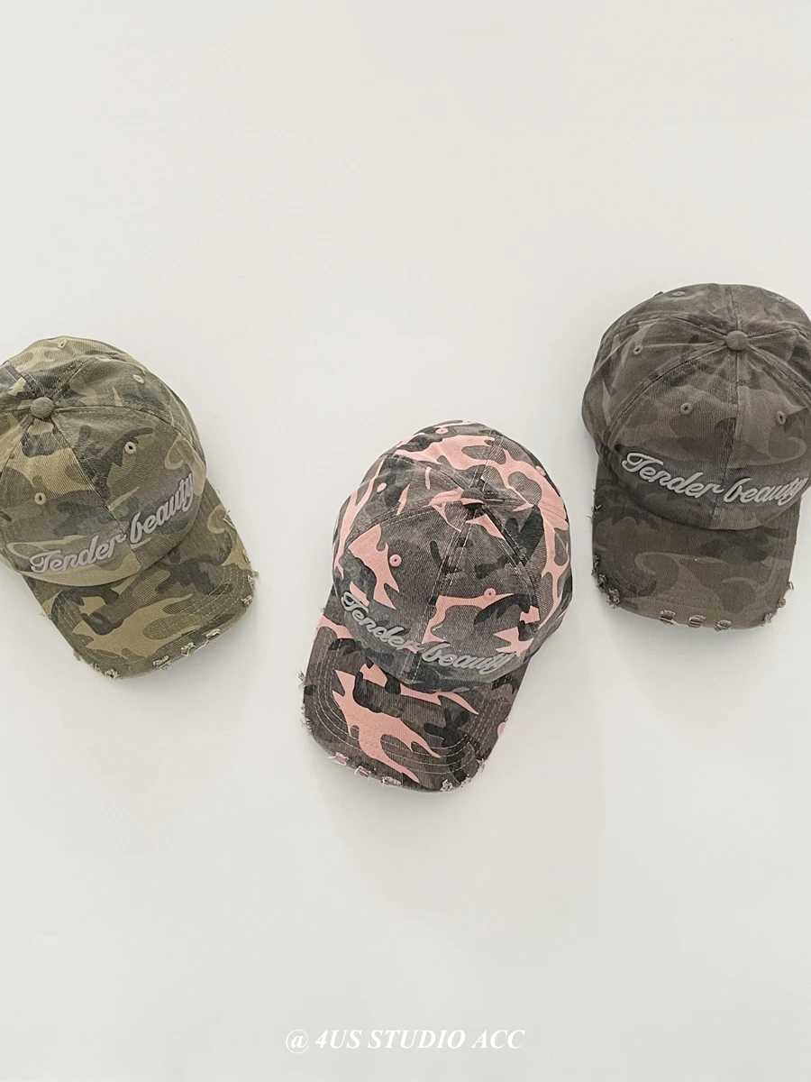 Korean style camouflage embroidered baseball cap womens street fashion brand soft top sun hat mens foot cap W241225